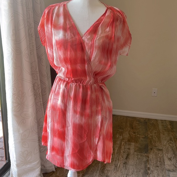 Revolve |Parker Matilda Dress in Horizon Riptide (oversized) - Picture 6 of 9